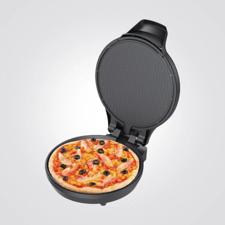 صانعة بيتزا